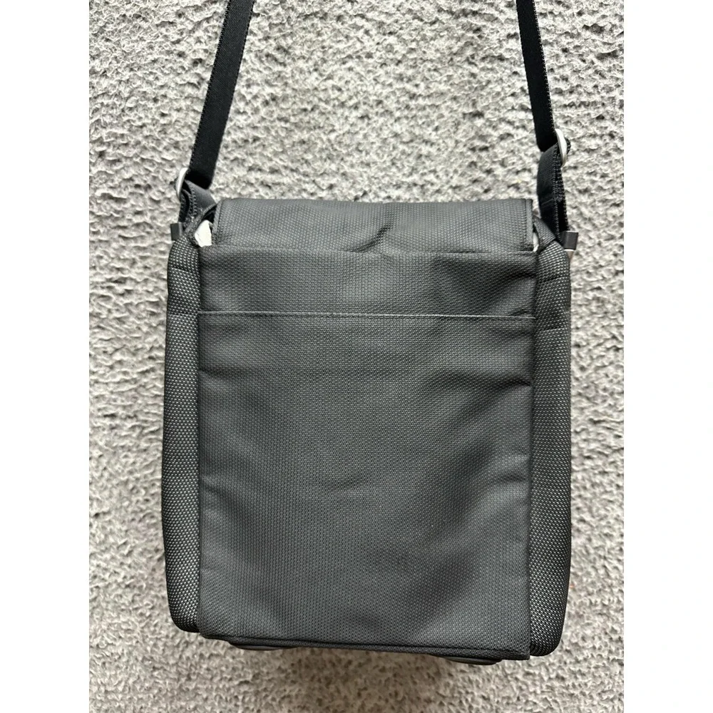 Tumi T3 Traveler‎ Carry On Adjustable Canvas Crossbody Messenger Bag Black